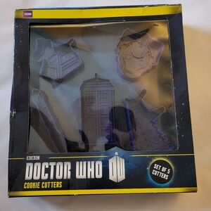 BBC Doctor Who Cookie Cutters Set of 5 Think Geek 2014 NEW